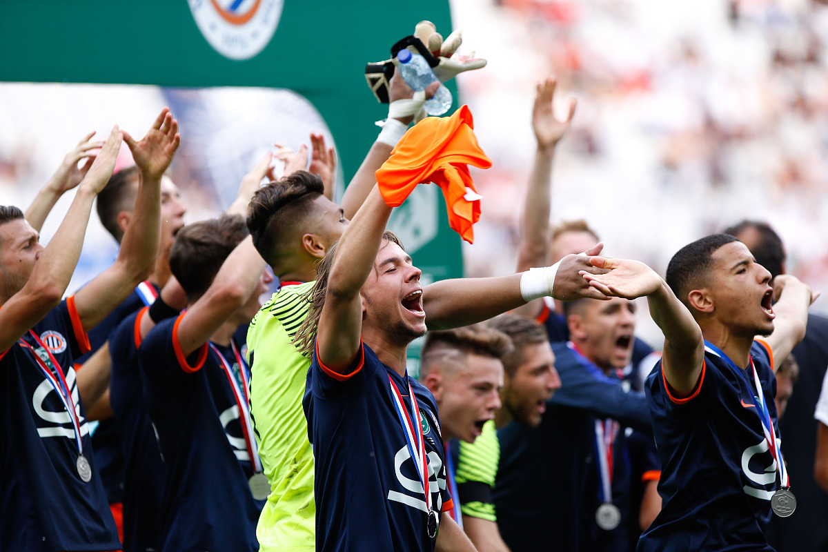 包含国际友谊赛：英格兰队对阵肯尼亚队的词条