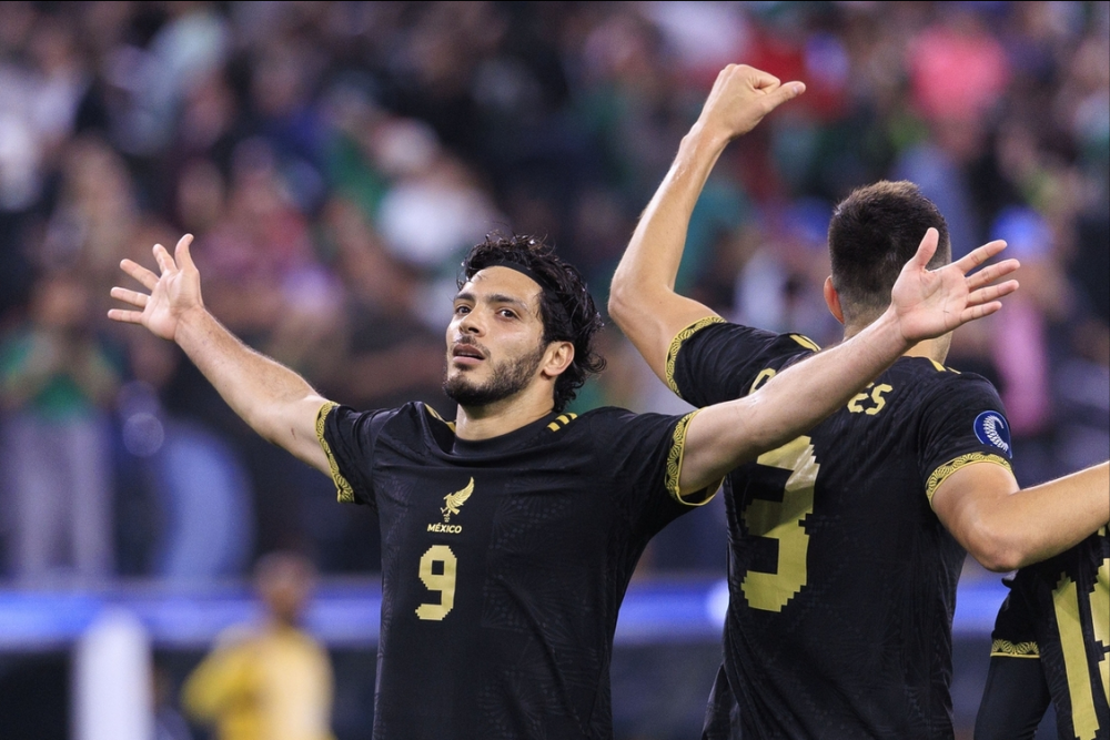 尼斯球队士气高昂,全队备战迎接挑战 尼斯球队士气高昂,全队备战迎接挑战