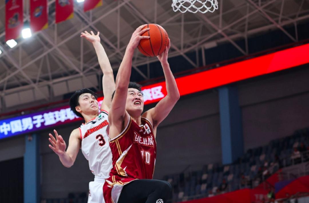 中国国家队士气高昂，终结对手连胜的简单介绍