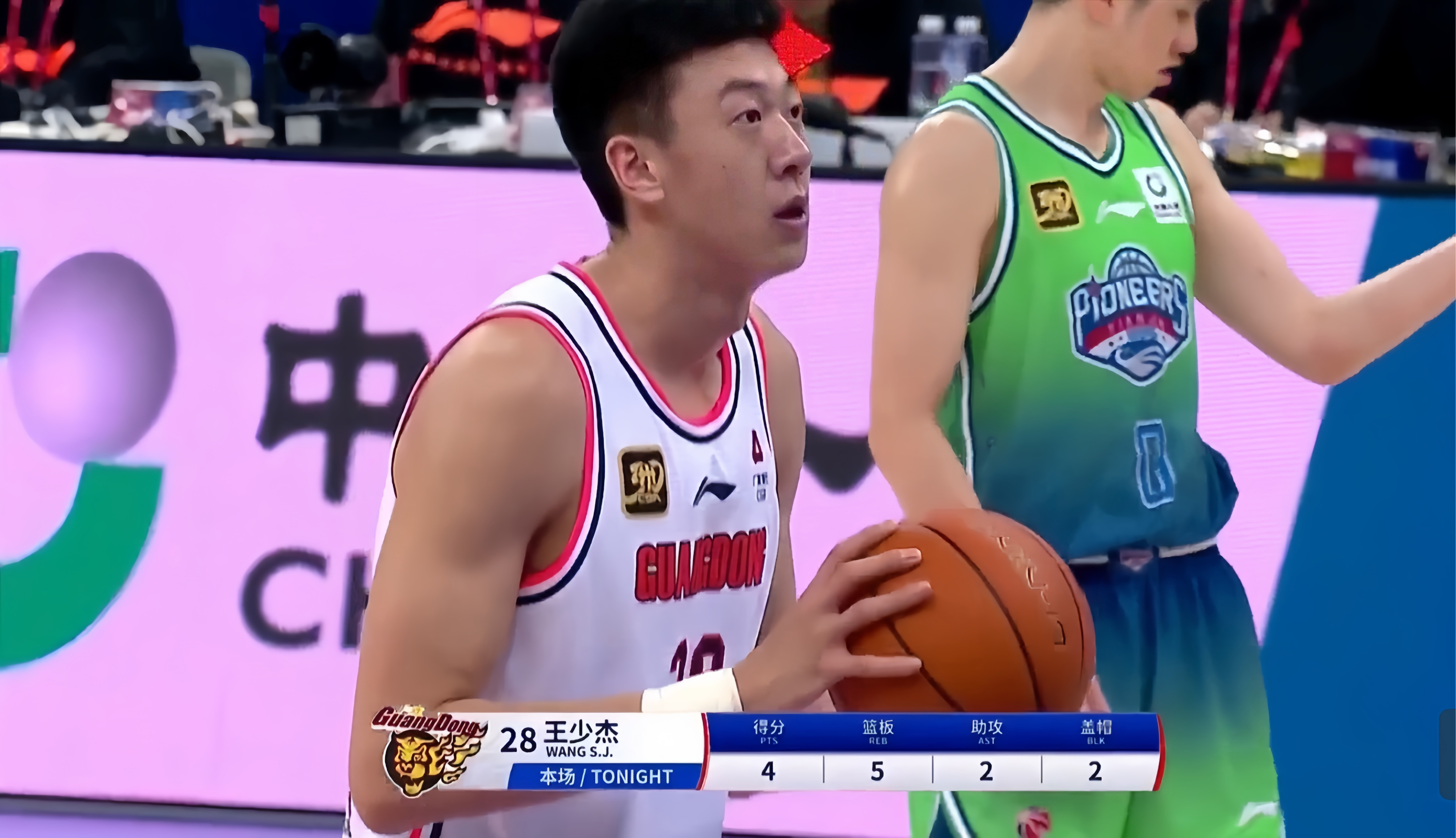 天津男篮大胜湖北队，取得一场重要胜利